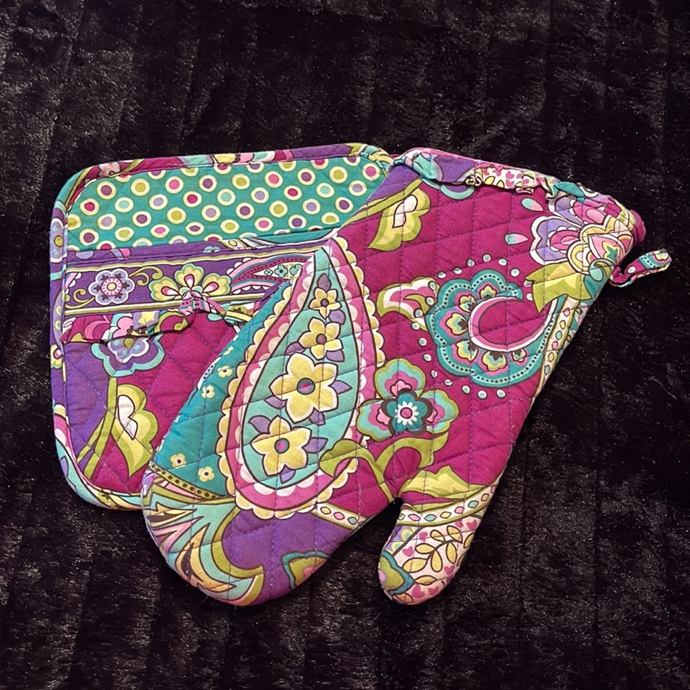 Vera Bradley Oven Mitt And Pot Holder Paisley Purple